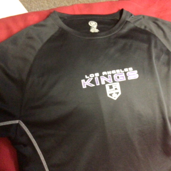 NHL Los Angeles KINGS  tshirt - Picture 2 of 3